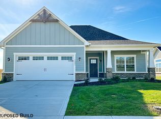 2 Monroe Ct, Rushville, IN 46173