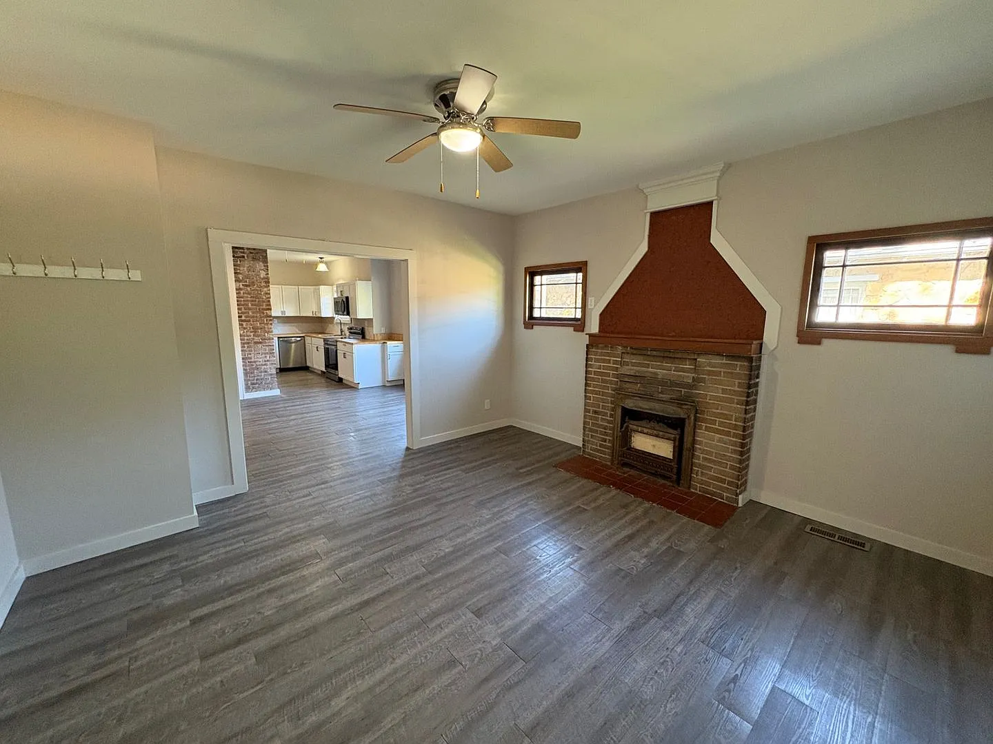 Charm, location and a great price ! Do not pass this up — Photo 3