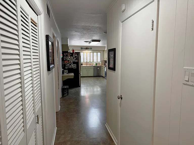 2412 Dartmouth St — Photo 43