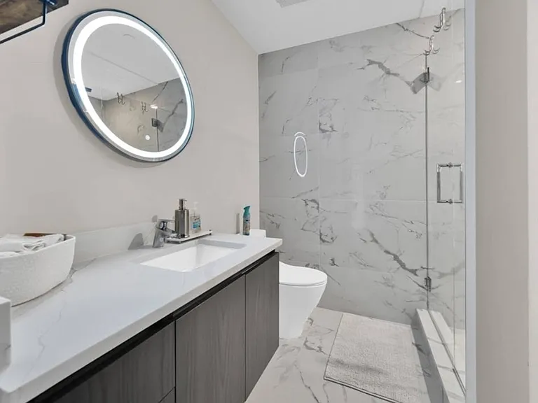 270 Paris St #7 — Photo 8