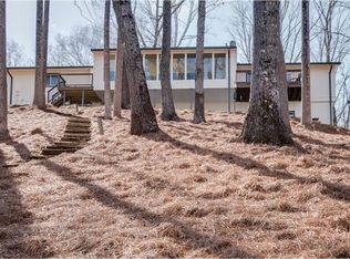 1025 Farmhouse Rd, Gainesville, GA 30506