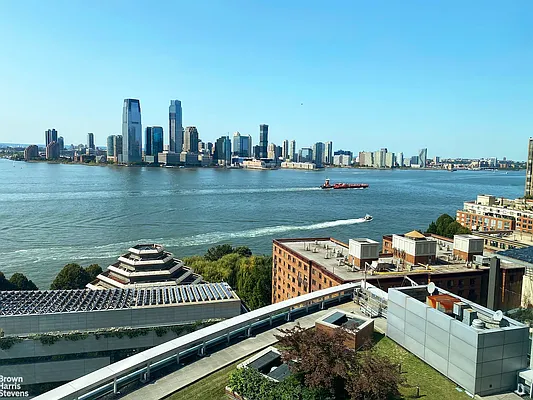 Rented by Brown Harris Stevens | media 18