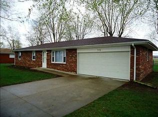 702 N Dellasburg Rd, Columbus, IN 47203