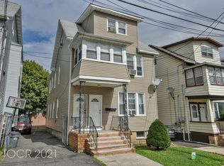12 Liberty St, Irvington, NJ 07111