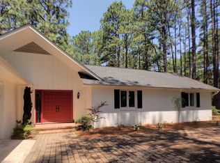 220 Swoope Dr, Southern Pines, NC 28387