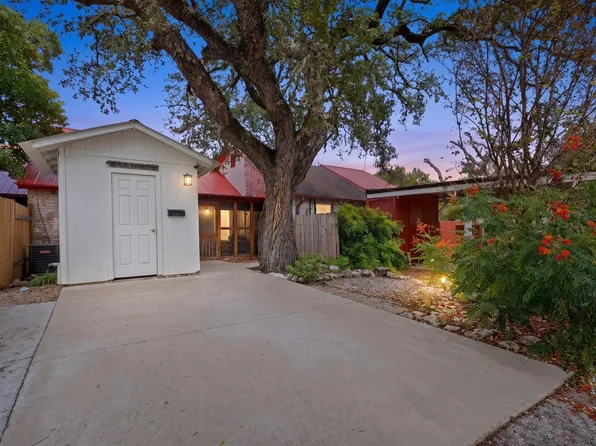84 Shady Bluff Dr, Wimberley, TX 78676
