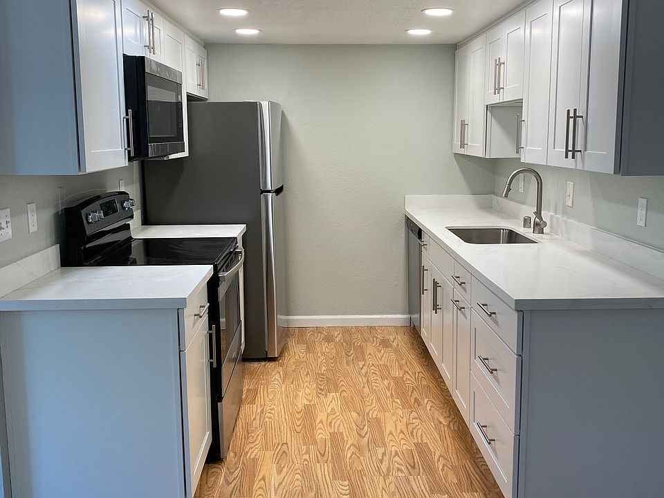 1st image of 14517 NE 6th Pl APT 1