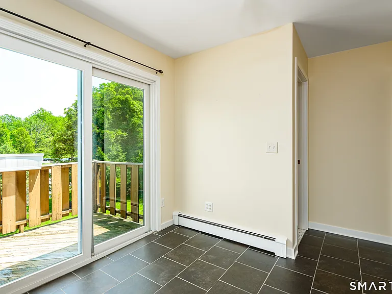 54 Willieb St #B — Photo 10