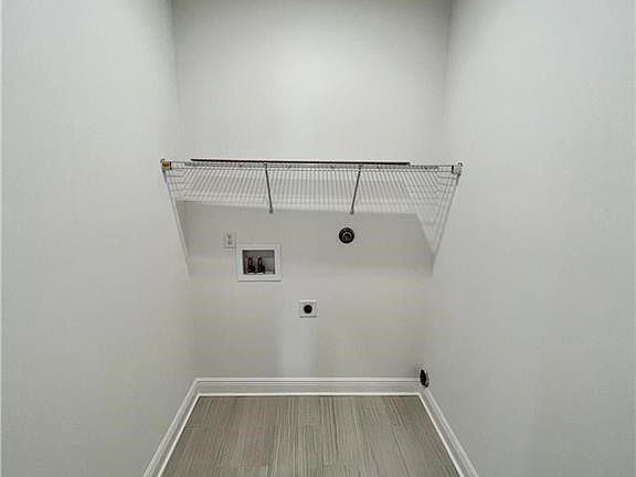 2nd image of 13943 Sullivan Blvd