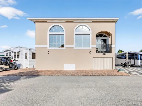 1313 Nettles Blvd, Jensen Beach, FL 34957