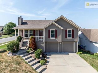 1151 Robin Ct, Liberty, MO 64068