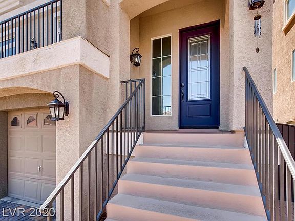 3rd image of 9757 Fox Estate St