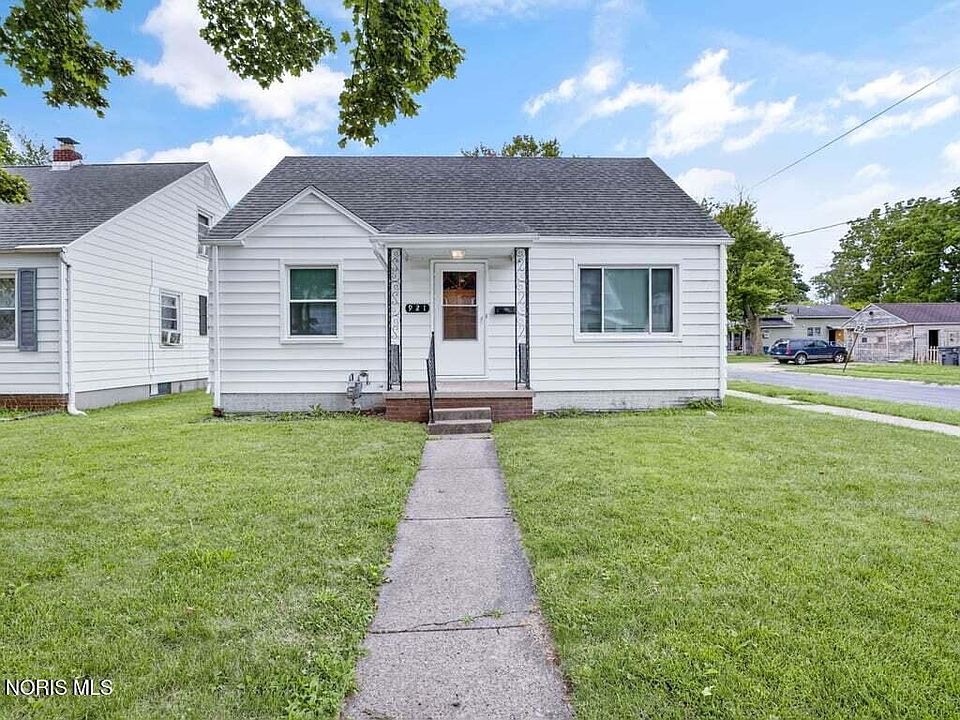1st image of 921 Eleanor Ave