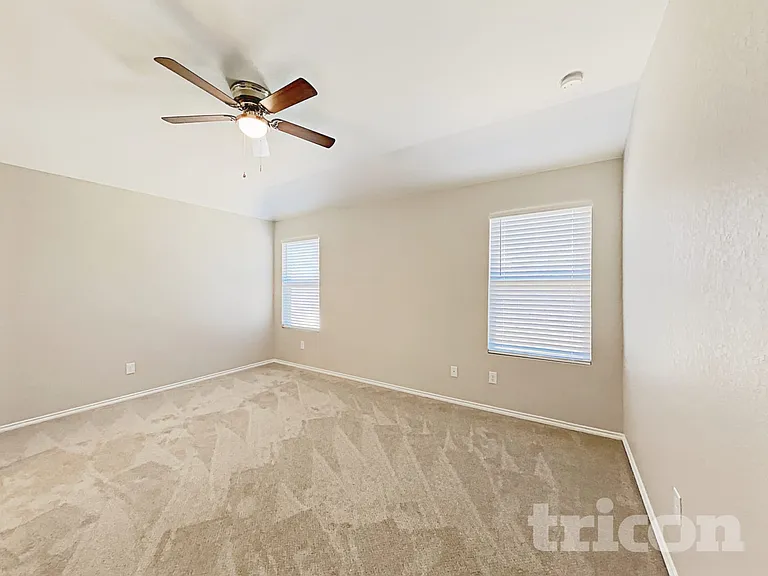 1934 Marbach Woods — Photo 10