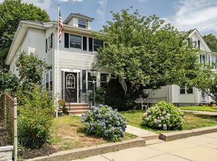 49 Greaton Rd, West Roxbury, MA 02132