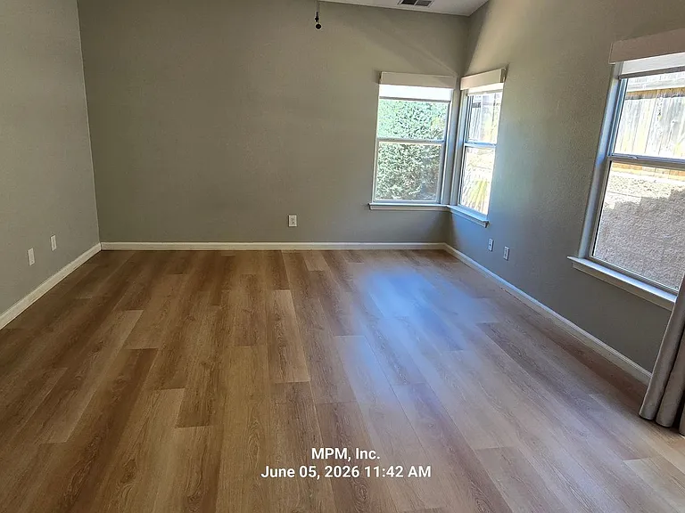 218 Red River Dr — Photo 34