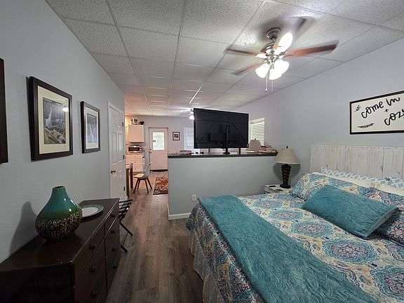 3rd image of 300 Polk Rd #625