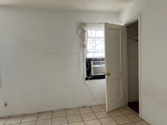 5th image of 306 E 31st St