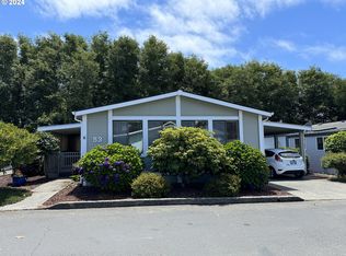 16063 Driftwood Ln SPACE 53, Brookings, OR 97415