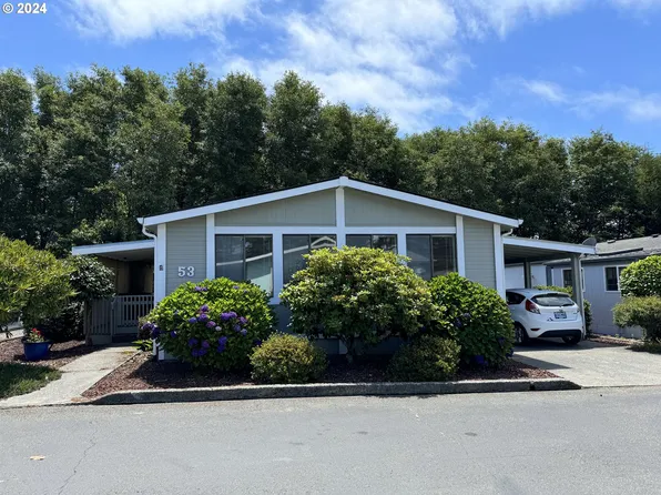 16063 Driftwood Ln Space 53, Brookings, OR 97415