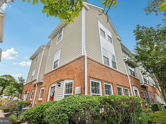 4th image of 6233 Sandpiper Ct #1