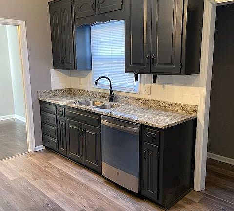 5th image of 7133 Newton Dr