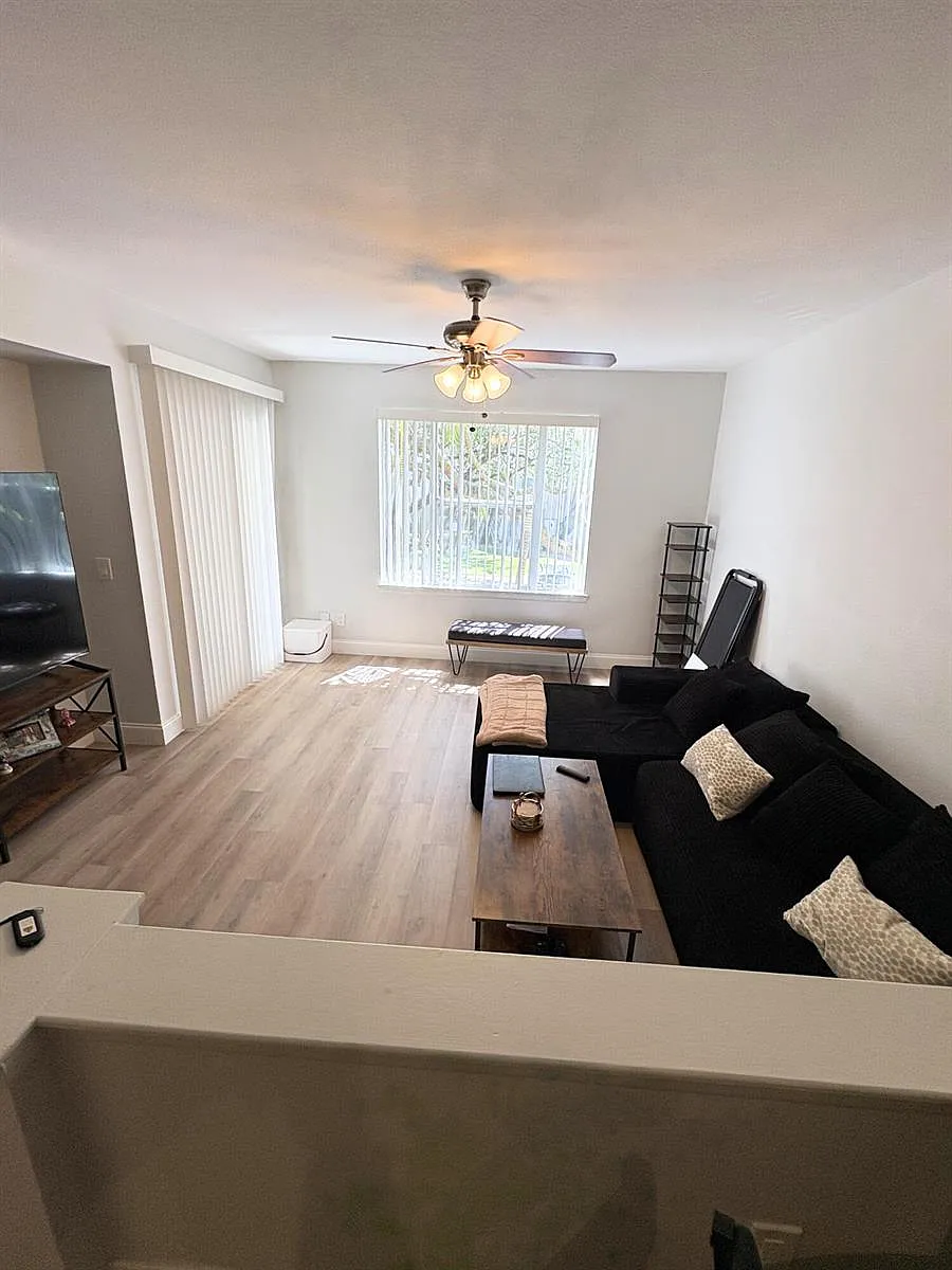 Building Photo - 1780 Palm Cove Blvd #1