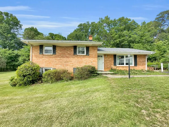 166 Crozier Dr, Lynchburg, VA 24502