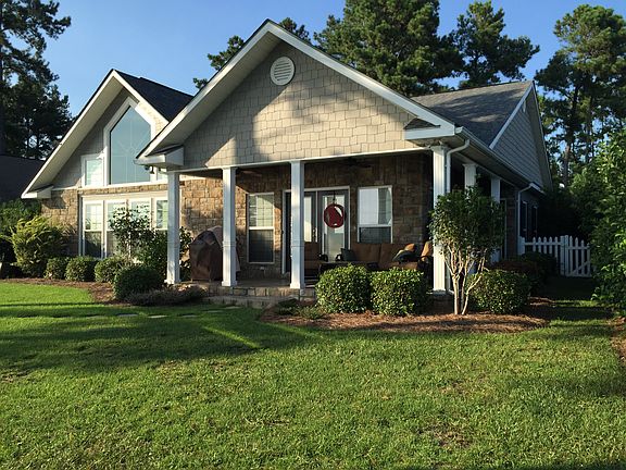 3rd image of 462 Island Dr