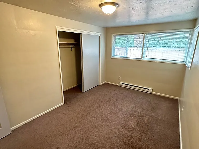 West Apartments — Photo 9