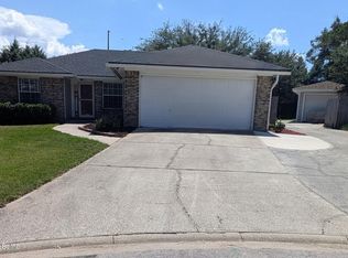 2715 ROCHFORD Court, Jacksonville, FL 32225