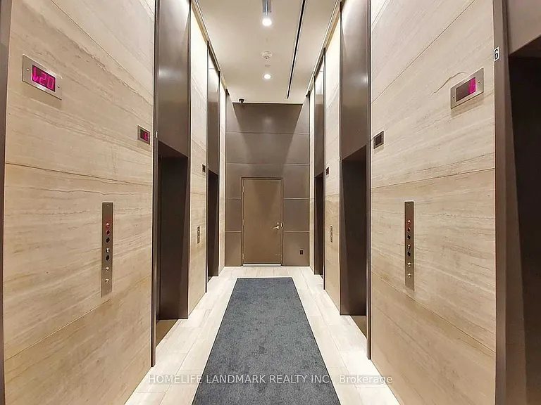 7 Grenville St #1810 — Photo 3