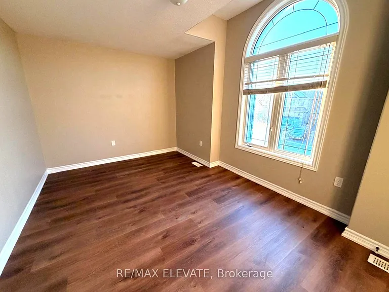 77 Morrison Ave — Photo 2
