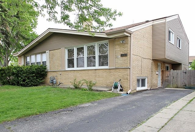 1st image of 9214 Aspen Dr