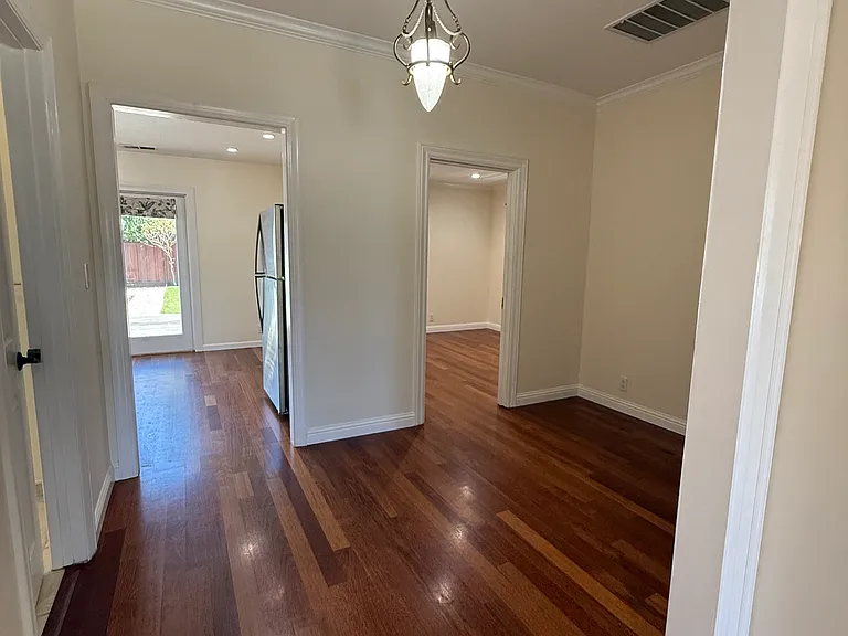 509 Bayswater Ave — Photo 18