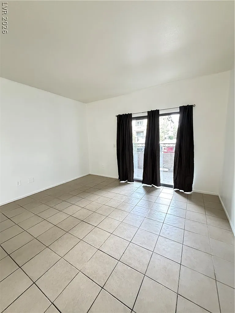 3 bed, 2.0 bath, 1230 sqft, $1,500 — Photo 4