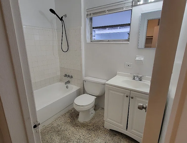 699 NE 86th St #2 — Photo 4