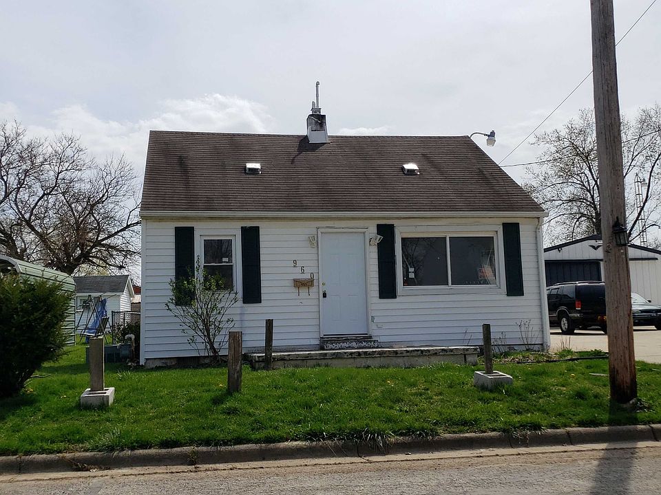 1st image of 960 Higgins St