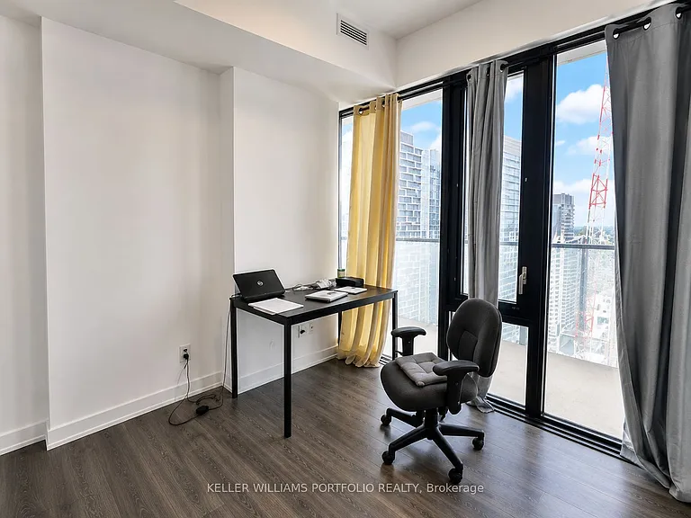 161 Roehampton Ave #3003 — Photo 7