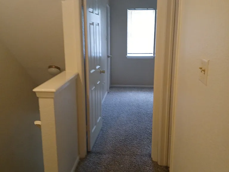 5101 Middlecoff Rd — Photo 16