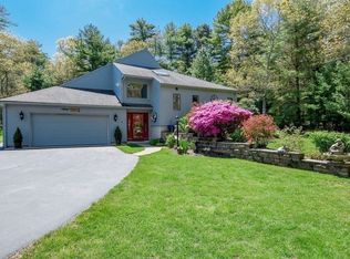 16 Glenwood Cir, Wareham, MA 02571