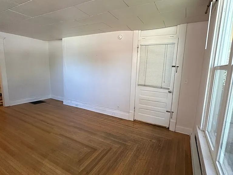 1207 W Washington St — Photo 24