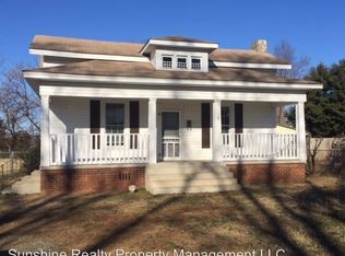 913 S Graham Hopedale Rd, Burlington, NC 27217