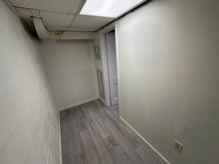 2521 Chatham St NW — Photo 9