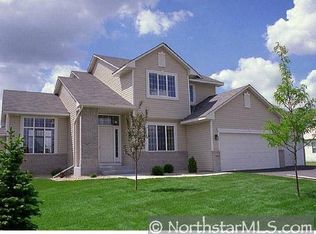 3999 Scheuneman Rd, Gem Lake, MN 55110