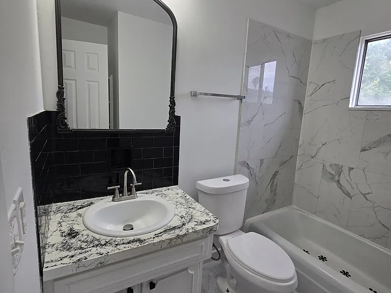 470 Zahn Dr #2 — Photo 19