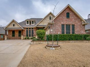 8211 Holly Hock Dr, Arlington, TX 76001