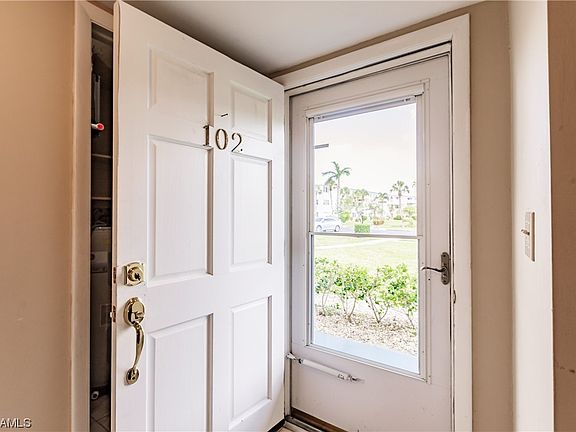 4th image of 13530 Stratford Place Cir APT 102