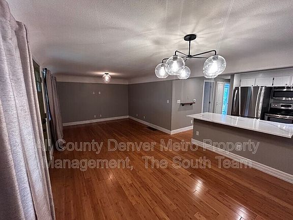 3rd image of 2820 S Acoma St