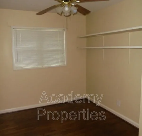 105 E Mimosa Dr — Photo 5